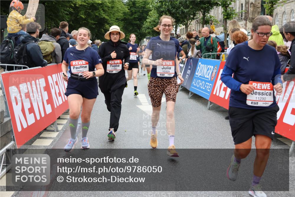 14.06.2026 - REWE Women's Run Strokosch-Dieckow http://msf.ph/oto/9786050 14.06.2026 10:05:08 Ziel 10127, 10191, 10329, 10610, 10719, 10822, 11043, 11081, 11290, 11323, 11482, 11524 meine-sportfotos.de