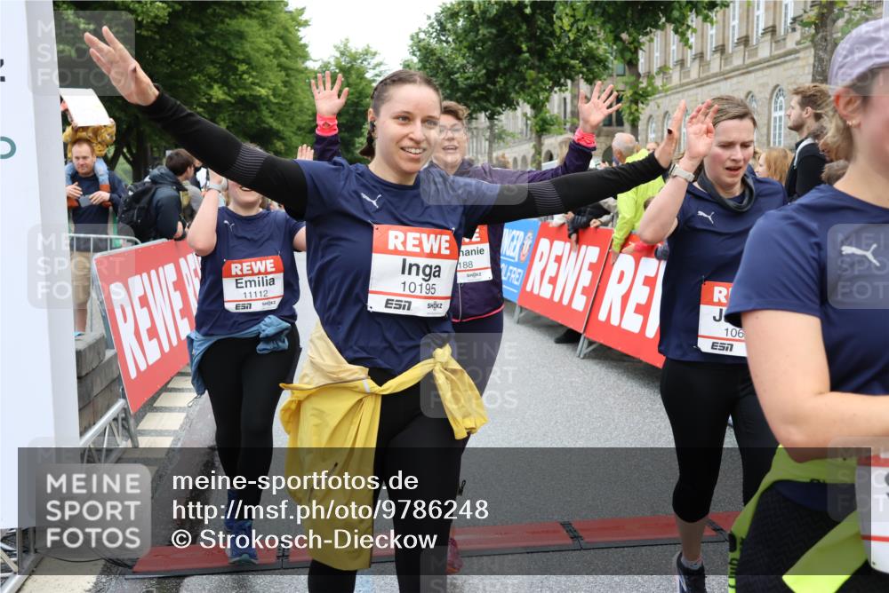 14.06.2026 - REWE Women's Run Strokosch-Dieckow http://msf.ph/oto/9786248 14.06.2026 10:06:12 Ziel 10019, 10123, 10195, 10462, 10581, 10671, 10823, 10880, 11112, 11114, 11121, 11188, 11503 meine-sportfotos.de