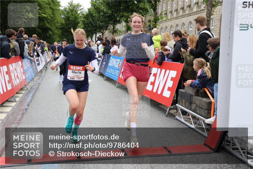 14.06.2026 - REWE Women's Run Strokosch-Dieckow http://msf.ph/oto/9786404 14.06.2026 10:07:14 Ziel 10006, 10007, 10008, 10009, 10205, 10467, 10609, 10888, 10949, 11015, 11084, 11127, 11161, 11476 meine-sportfotos.de