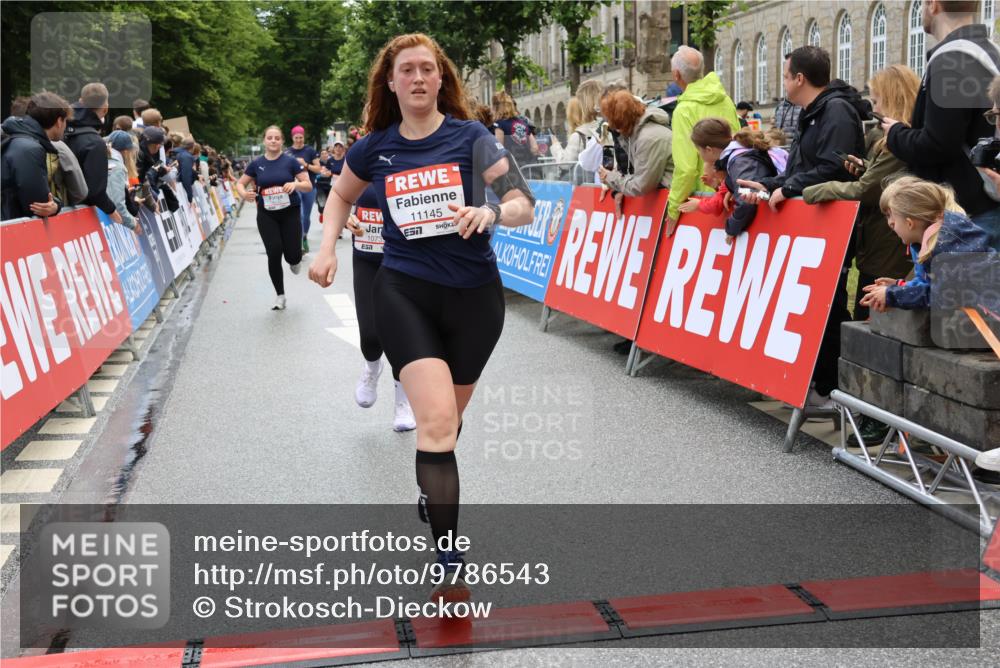 14.06.2026 - REWE Women's Run Strokosch-Dieckow http://msf.ph/oto/9786543 14.06.2026 10:08:12 Ziel 10213, 10414, 10685, 10739, 10743, 11073, 11145, 11480 meine-sportfotos.de