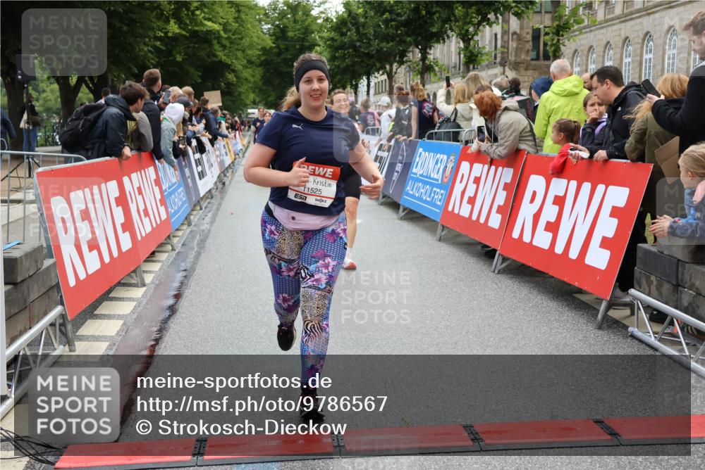 14.06.2026 - REWE Women's Run Strokosch-Dieckow http://msf.ph/oto/9786567 14.06.2026 10:08:30 Ziel 10371, 10574, 10578, 10760, 10764, 10963, 11525 meine-sportfotos.de