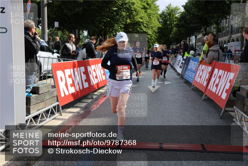 14.06.2026 - REWE Women's Run Strokosch-Dieckow http://msf.ph/oto/9787368 14.06.2026 10:15:33 Ziel 10330, 10523, 10577, 10630, 10746, 10758, 11151, 11430 meine-sportfotos.de