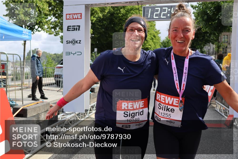 14.06.2026 - REWE Women's Run Strokosch-Dieckow http://msf.ph/oto/9787930 14.06.2026 10:23:09 Ziel 10189, 10560, 11203 meine-sportfotos.de