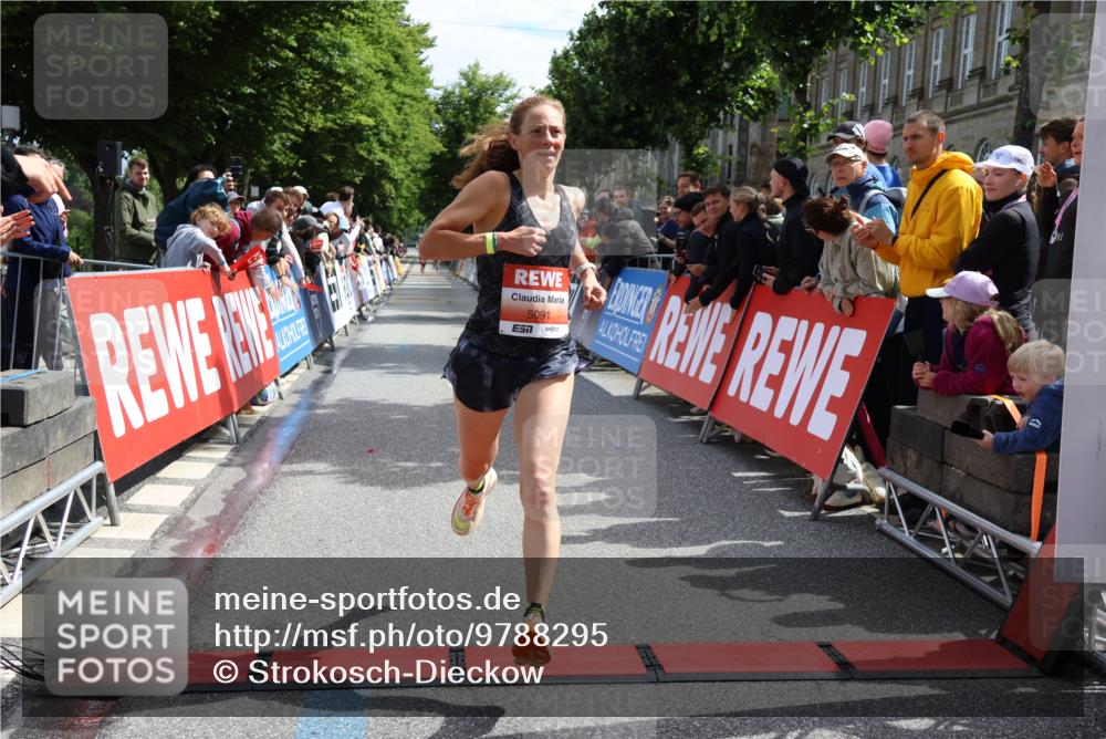 14.06.2026 - REWE Women's Run Strokosch-Dieckow http://msf.ph/oto/9788295 14.06.2026 10:49:59 Ziel 5091 meine-sportfotos.de