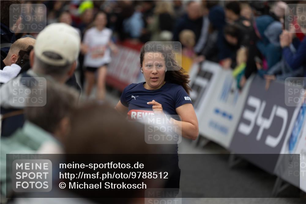 14.06.2026 - REWE Women's Run Michael Strokosch http://msf.ph/oto/9788512 14.06.2026 11:00:51 Laufen  meine-sportfotos.de