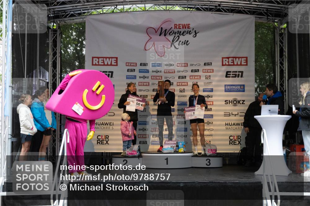 14.06.2026 - REWE Women's Run Michael Strokosch http://msf.ph/oto/9788757 14.06.2026 11:18:22 Laufen 340, 3, 3, 100, 34, 34, 7, 51, 5, 5, 1, 5, 5, 300, 5, 2, 1, 3, 343 meine-sportfotos.de