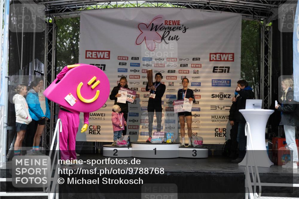 14.06.2026 - REWE Women's Run Michael Strokosch http://msf.ph/oto/9788768 14.06.2026 11:18:23 Laufen 34, 57, 3, 57, 34, 34, 100, 5, 57, 1, 5, 2, 3, 7, 300, 1, 34, 3, 5, 3 meine-sportfotos.de