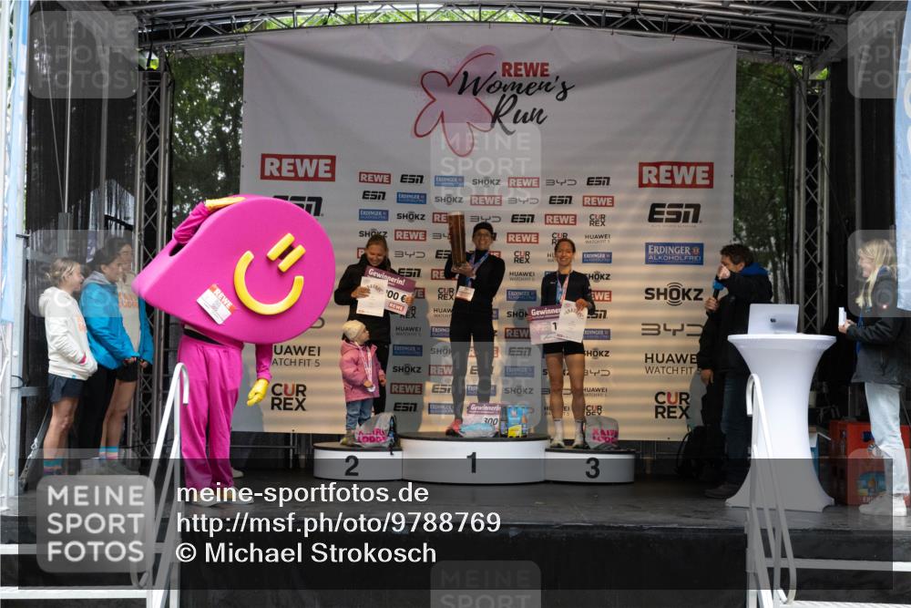 14.06.2026 - REWE Women's Run Michael Strokosch http://msf.ph/oto/9788769 14.06.2026 11:18:23 Laufen 5, 3, 7, 57, 3, 34, 4, 100, 57, 34, 5, 234, 2, 1, 300, 3 meine-sportfotos.de