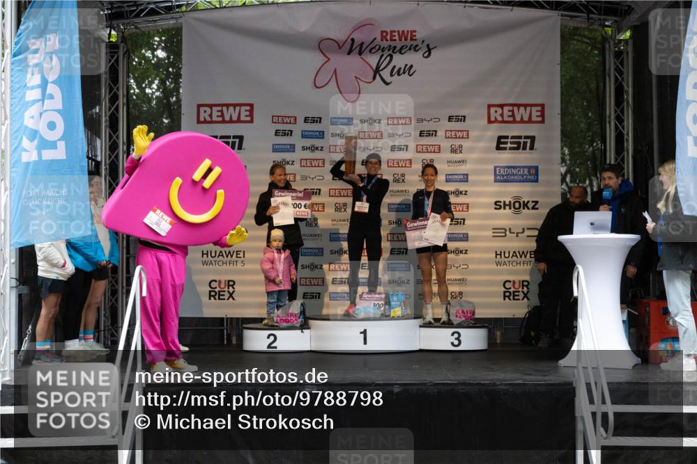 14.06.2026 - REWE Women's Run Michael Strokosch http://msf.ph/oto/9788798 14.06.2026 11:18:30 Laufen 5, 3, 5, 3, 100, 5, 5, 257, 343, 17, 34, 5, 2, 1, 300, 3 meine-sportfotos.de