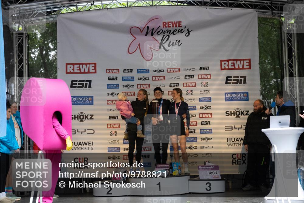 14.06.2026 - REWE Women's Run Michael Strokosch http://msf.ph/oto/9788821 14.06.2026 11:19:00 Laufen 3, 34, 3, 3, 7, 5, 5, 34, 5, 34, 34, 5, 5, 3, 200, 2, 1, 5, 5, 100, 3 meine-sportfotos.de
