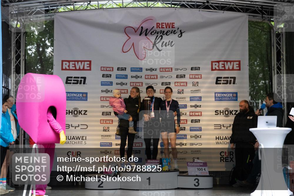 14.06.2026 - REWE Women's Run Michael Strokosch http://msf.ph/oto/9788825 14.06.2026 11:19:00 Laufen 3, 3, 34, 34, 5, 5, 3, 57, 3, 100, 3, 34, 5, 5, 7, 5, 5, 200, 2, 1 meine-sportfotos.de