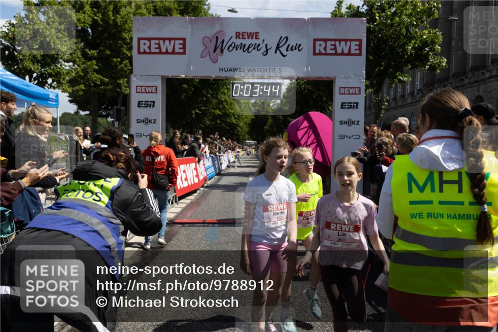 14.06.2026 - REWE Women's Run Michael Strokosch http://msf.ph/oto/9788912 14.06.2026 11:36:42 Laufen 5, 0, 03, 44, 34, 169, 263 meine-sportfotos.de