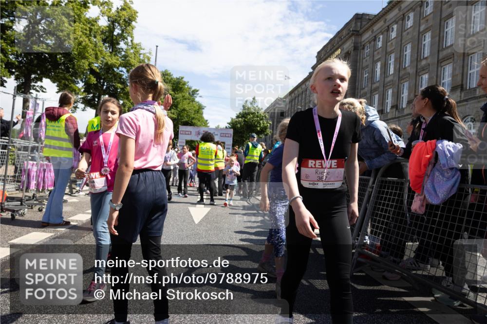 14.06.2026 - REWE Women's Run Michael Strokosch http://msf.ph/oto/9788975 14.06.2026 11:37:42 Laufen 367 meine-sportfotos.de