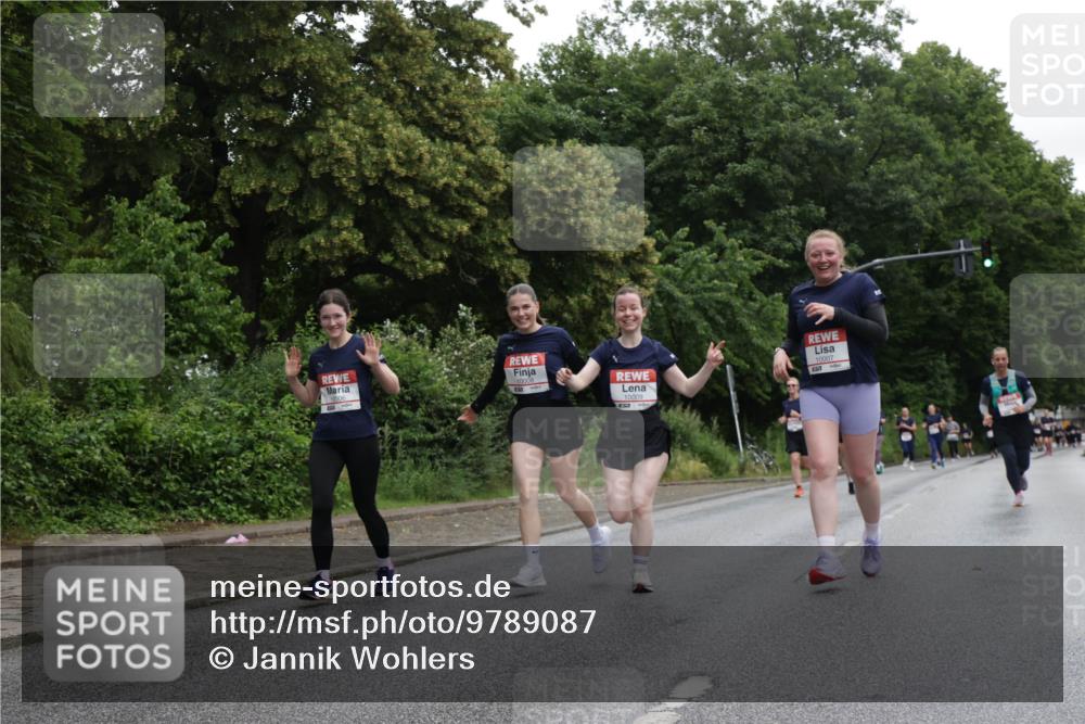 14.06.2026 - REWE Women's Run Jannik Wohlers http://msf.ph/oto/9789087 14.06.2026 10:01:55 Laufen 10007, 10008, 10009, 57 meine-sportfotos.de
