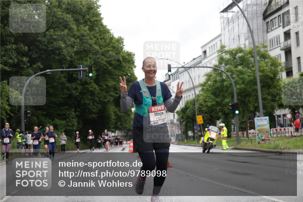 14.06.2026 - REWE Women's Run Jannik Wohlers http://msf.ph/oto/9789098 14.06.2026 10:01:58 Laufen 11015 meine-sportfotos.de