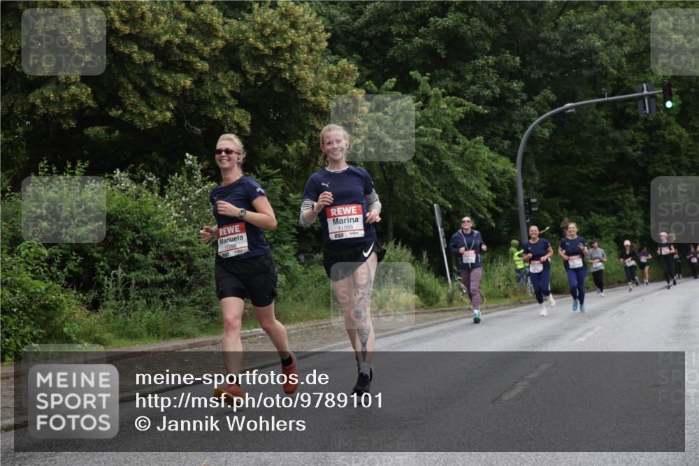 14.06.2026 - REWE Women's Run Jannik Wohlers http://msf.ph/oto/9789101 14.06.2026 10:01:59 Laufen 11098, 11099, 57 meine-sportfotos.de