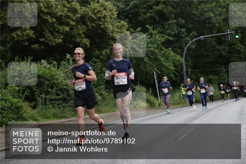 14.06.2026 - REWE Women's Run Jannik Wohlers http://msf.ph/oto/9789102 14.06.2026 10:01:59 Laufen 11098, 11099, 57 meine-sportfotos.de