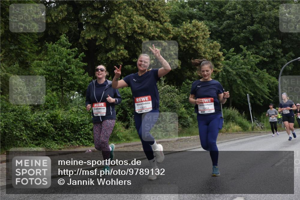 14.06.2026 - REWE Women's Run Jannik Wohlers http://msf.ph/oto/9789132 14.06.2026 10:02:05 Laufen 11021, 7, 10685, 10414, 57 meine-sportfotos.de