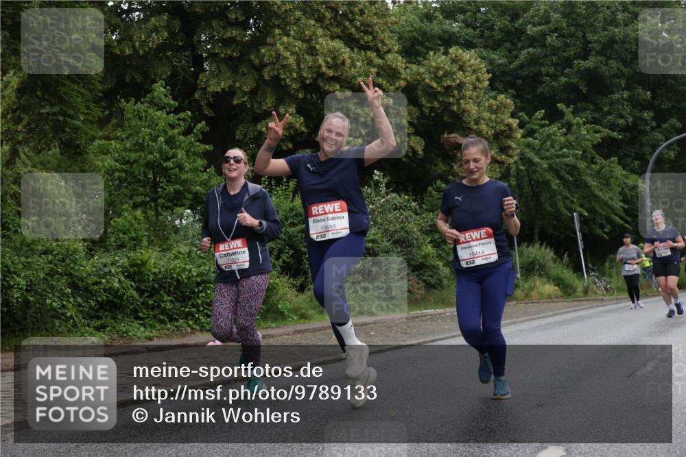 14.06.2026 - REWE Women's Run Jannik Wohlers http://msf.ph/oto/9789133 14.06.2026 10:02:05 Laufen 11021, 10685, 10414, 657 meine-sportfotos.de