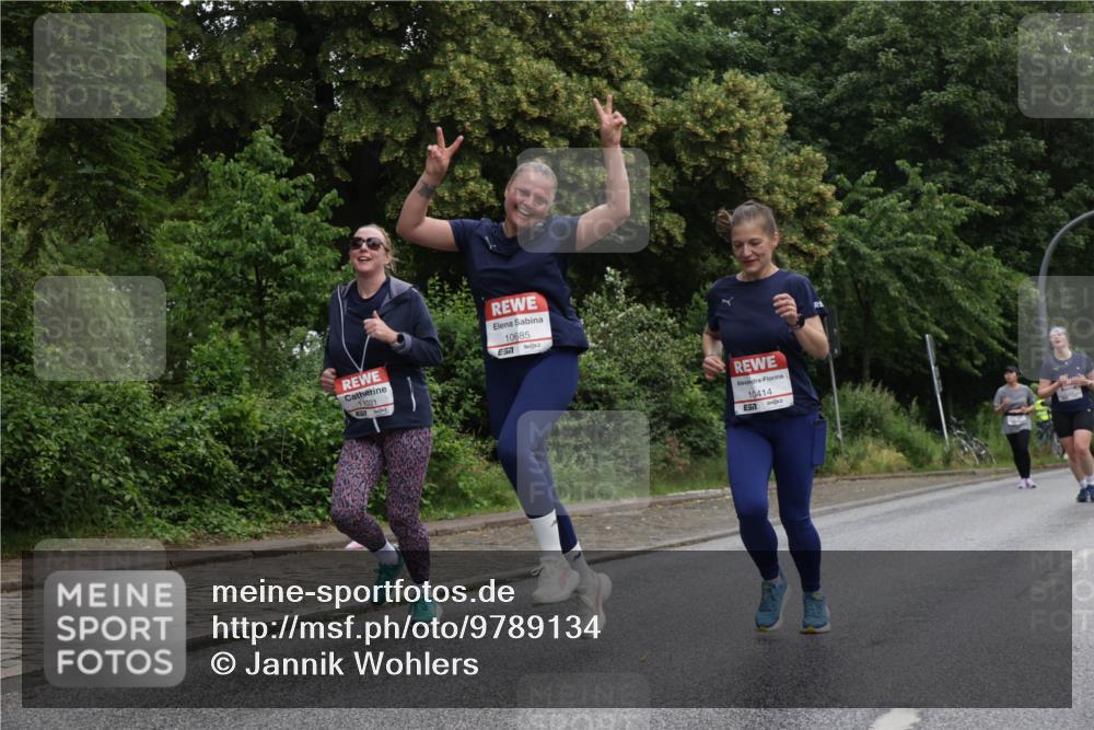 14.06.2026 - REWE Women's Run Jannik Wohlers http://msf.ph/oto/9789134 14.06.2026 10:02:05 Laufen 11021, 10685, 10414, 57 meine-sportfotos.de