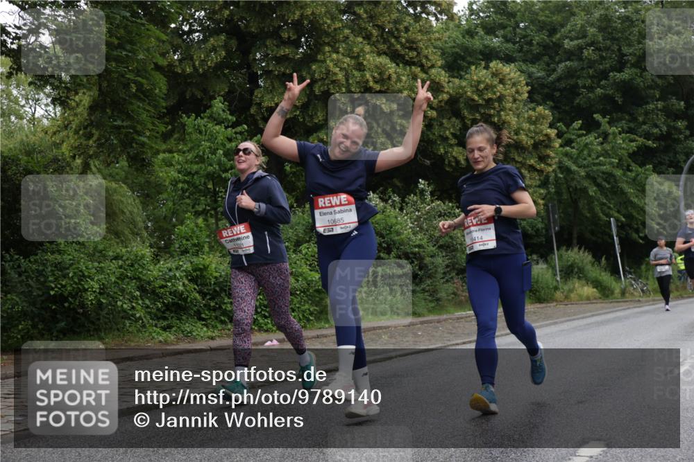 14.06.2026 - REWE Women's Run Jannik Wohlers http://msf.ph/oto/9789140 14.06.2026 10:02:05 Laufen 10685, 11021, 10414 meine-sportfotos.de