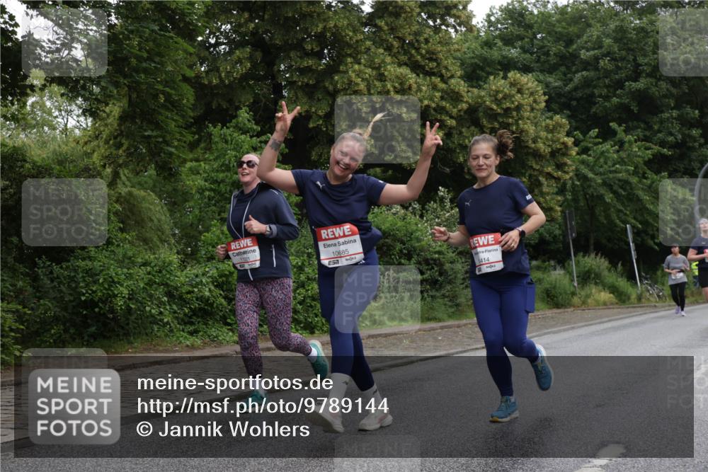 14.06.2026 - REWE Women's Run Jannik Wohlers http://msf.ph/oto/9789144 14.06.2026 10:02:05 Laufen 11021, 10685, 57, 1414 meine-sportfotos.de