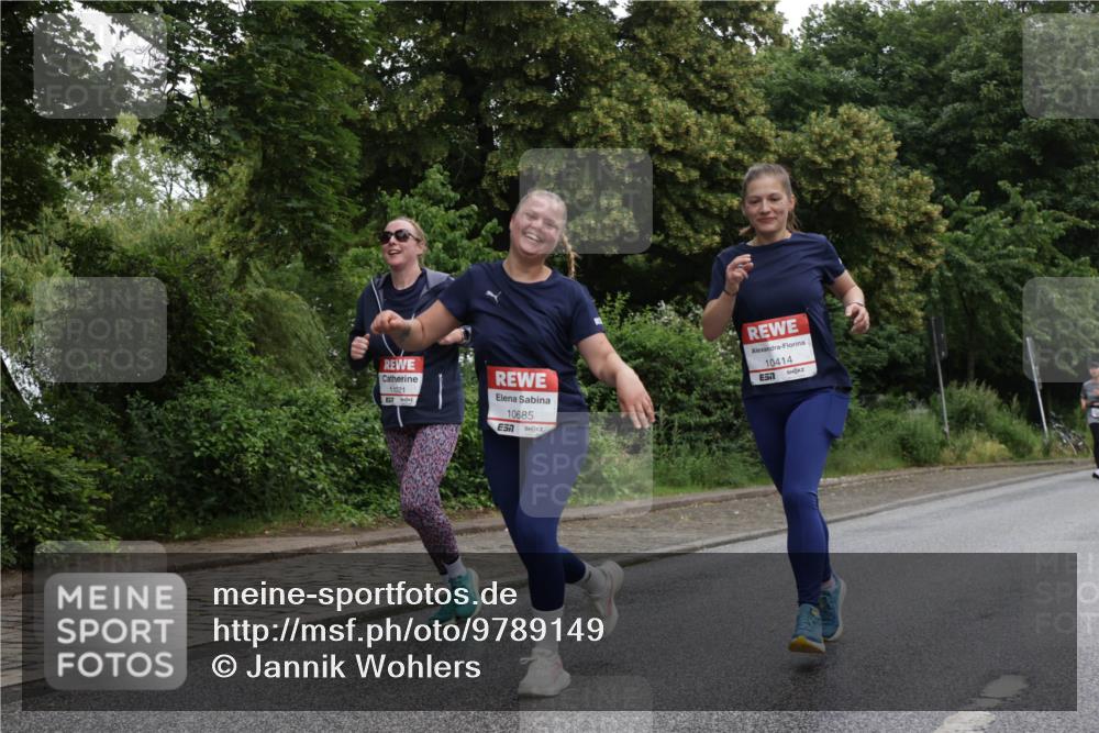 14.06.2026 - REWE Women's Run Jannik Wohlers http://msf.ph/oto/9789149 14.06.2026 10:02:05 Laufen 11021, 10685, 10414 meine-sportfotos.de