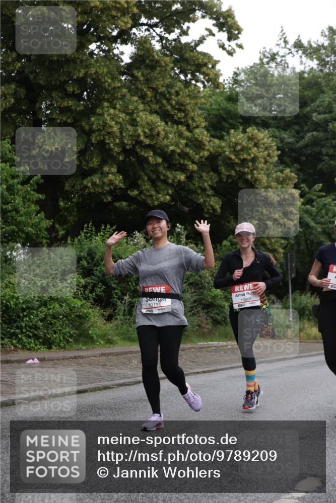 14.06.2026 - REWE Women's Run Jannik Wohlers http://msf.ph/oto/9789209 14.06.2026 10:02:11 Laufen 10194, 10888, 657 meine-sportfotos.de