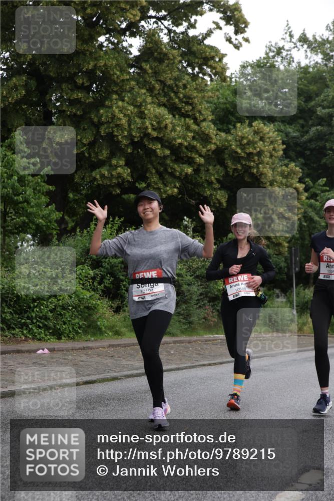 14.06.2026 - REWE Women's Run Jannik Wohlers http://msf.ph/oto/9789215 14.06.2026 10:02:11 Laufen 10194, 10888, 1108 meine-sportfotos.de