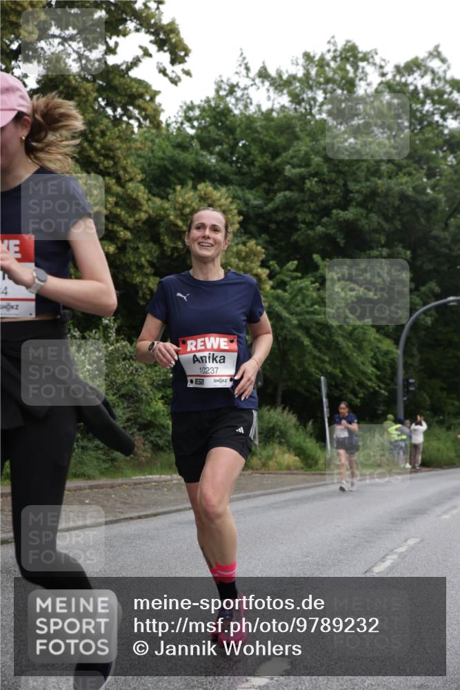 14.06.2026 - REWE Women's Run Jannik Wohlers http://msf.ph/oto/9789232 14.06.2026 10:02:13 Laufen 4, 10237, 57 meine-sportfotos.de