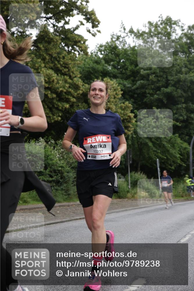 14.06.2026 - REWE Women's Run Jannik Wohlers http://msf.ph/oto/9789238 14.06.2026 10:02:13 Laufen 10237 meine-sportfotos.de