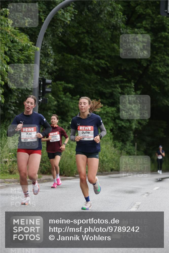 14.06.2026 - REWE Women's Run Jannik Wohlers http://msf.ph/oto/9789242 14.06.2026 09:41:20 Laufen 10480, 7, 11418, 57 meine-sportfotos.de