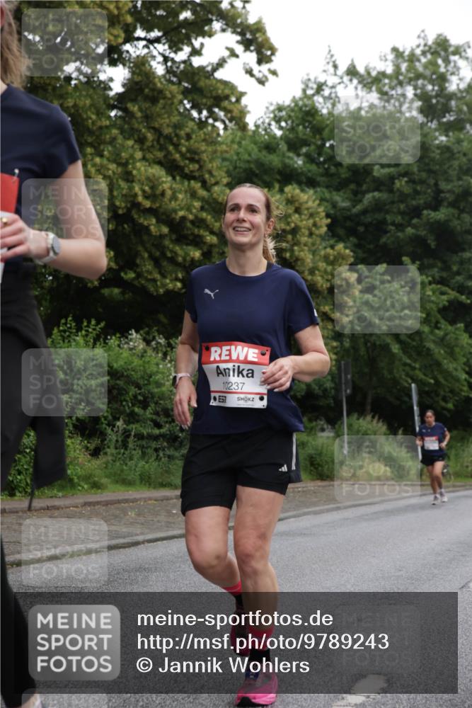 14.06.2026 - REWE Women's Run Jannik Wohlers http://msf.ph/oto/9789243 14.06.2026 10:02:13 Laufen 10237, 57 meine-sportfotos.de
