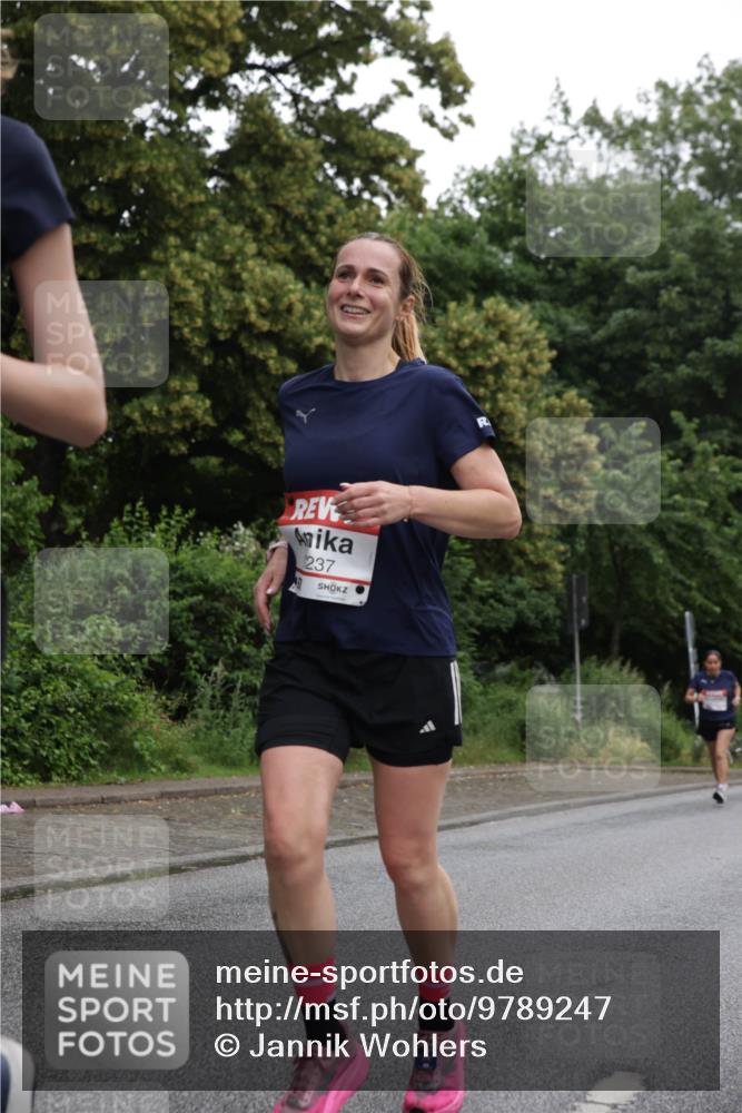 14.06.2026 - REWE Women's Run Jannik Wohlers http://msf.ph/oto/9789247 14.06.2026 10:02:13 Laufen 237 meine-sportfotos.de