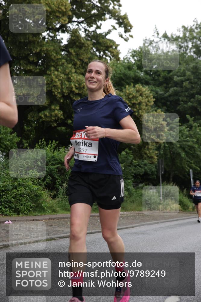 14.06.2026 - REWE Women's Run Jannik Wohlers http://msf.ph/oto/9789249 14.06.2026 10:02:13 Laufen 1237 meine-sportfotos.de