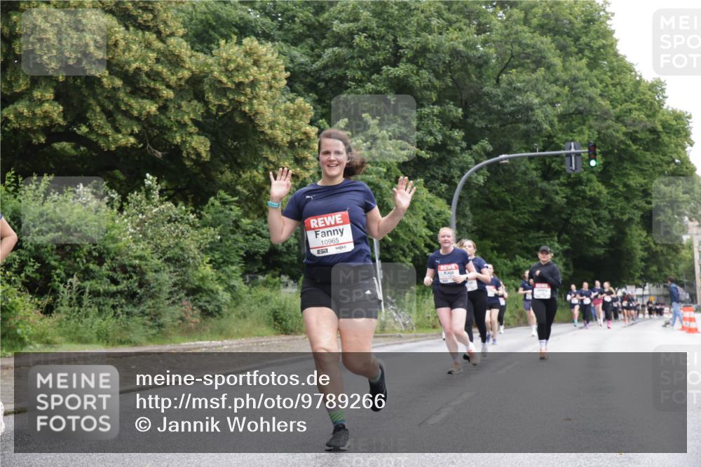 14.06.2026 - REWE Women's Run Jannik Wohlers http://msf.ph/oto/9789266 14.06.2026 10:02:19 Laufen 10965 meine-sportfotos.de