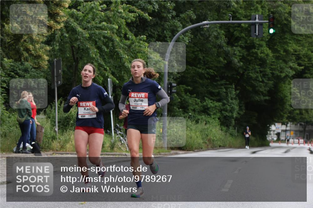 14.06.2026 - REWE Women's Run Jannik Wohlers http://msf.ph/oto/9789267 14.06.2026 09:41:22 Laufen 10480, 7, 11418, 7 meine-sportfotos.de