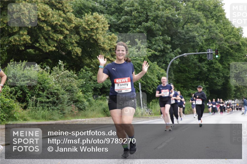 14.06.2026 - REWE Women's Run Jannik Wohlers http://msf.ph/oto/9789270 14.06.2026 10:02:19 Laufen 10965, 7 meine-sportfotos.de
