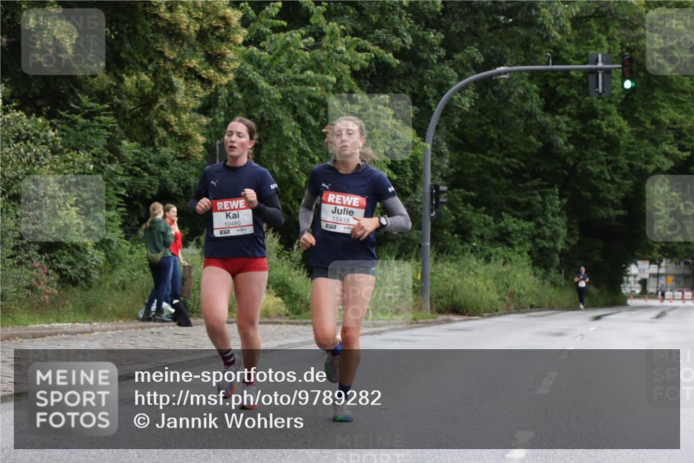 14.06.2026 - REWE Women's Run Jannik Wohlers http://msf.ph/oto/9789282 14.06.2026 09:41:22 Laufen 10480, 57, 11418, 577 meine-sportfotos.de