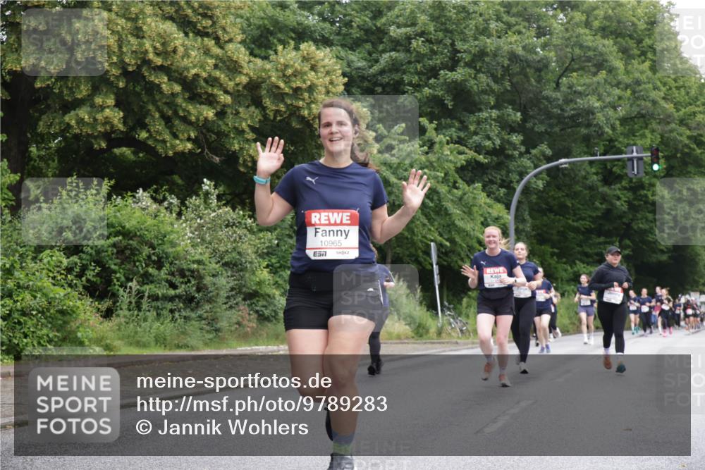 14.06.2026 - REWE Women's Run Jannik Wohlers http://msf.ph/oto/9789283 14.06.2026 10:02:19 Laufen 10965, 57 meine-sportfotos.de