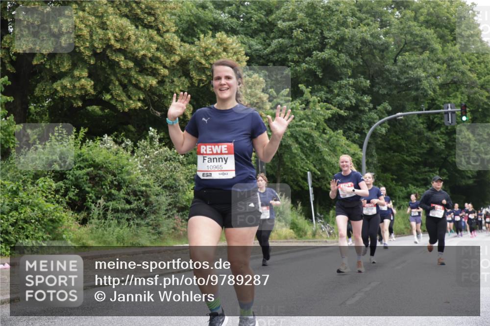 14.06.2026 - REWE Women's Run Jannik Wohlers http://msf.ph/oto/9789287 14.06.2026 10:02:19 Laufen 10965, 7 meine-sportfotos.de