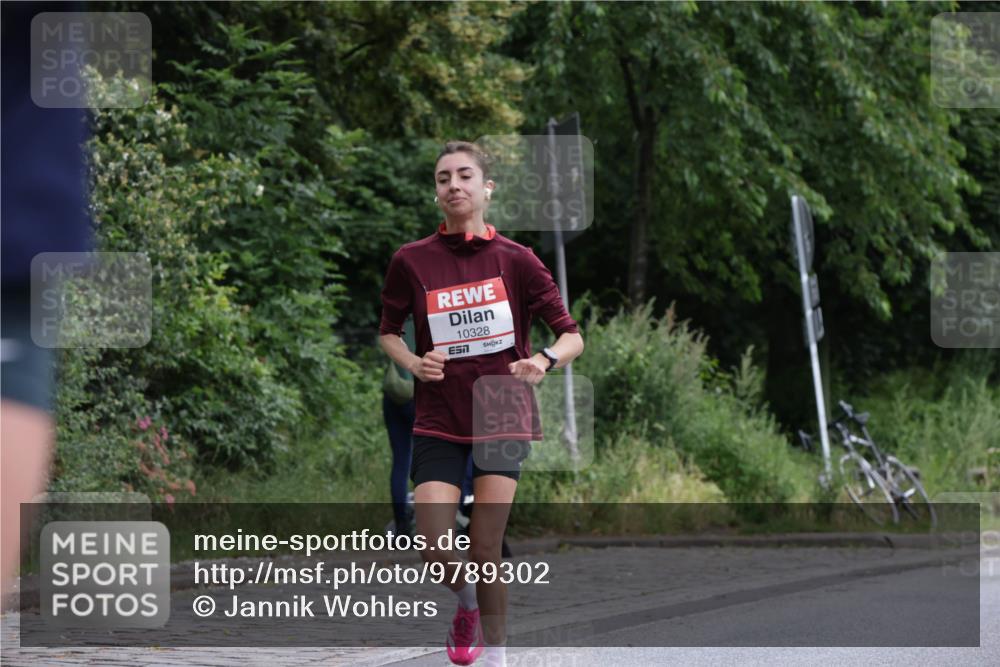 14.06.2026 - REWE Women's Run Jannik Wohlers http://msf.ph/oto/9789302 14.06.2026 09:41:24 Laufen 10328, 57 meine-sportfotos.de