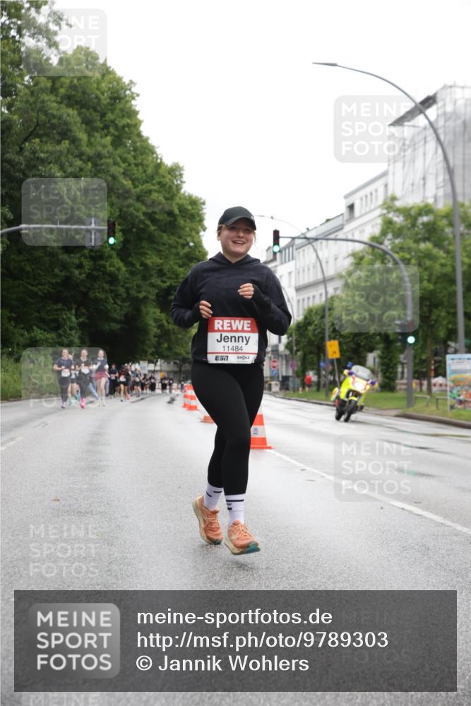 14.06.2026 - REWE Women's Run Jannik Wohlers http://msf.ph/oto/9789303 14.06.2026 10:02:22 Laufen 11484 meine-sportfotos.de