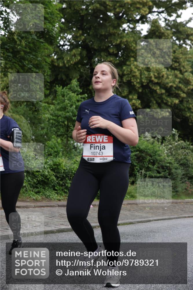 14.06.2026 - REWE Women's Run Jannik Wohlers http://msf.ph/oto/9789321 14.06.2026 10:02:24 Laufen 10743, 7 meine-sportfotos.de