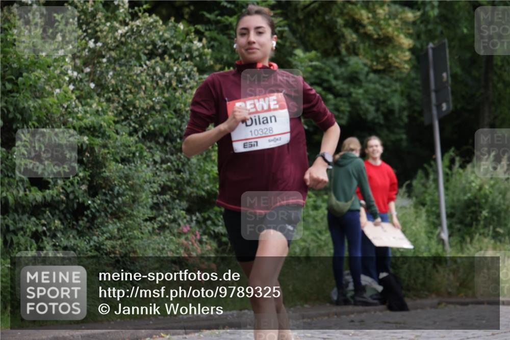 14.06.2026 - REWE Women's Run Jannik Wohlers http://msf.ph/oto/9789325 14.06.2026 09:41:24 Laufen 10328, 57 meine-sportfotos.de