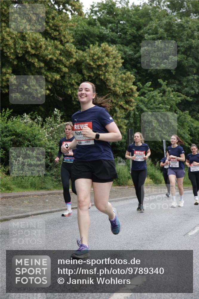 14.06.2026 - REWE Women's Run Jannik Wohlers http://msf.ph/oto/9789340 14.06.2026 10:02:25 Laufen 11077, 577 meine-sportfotos.de