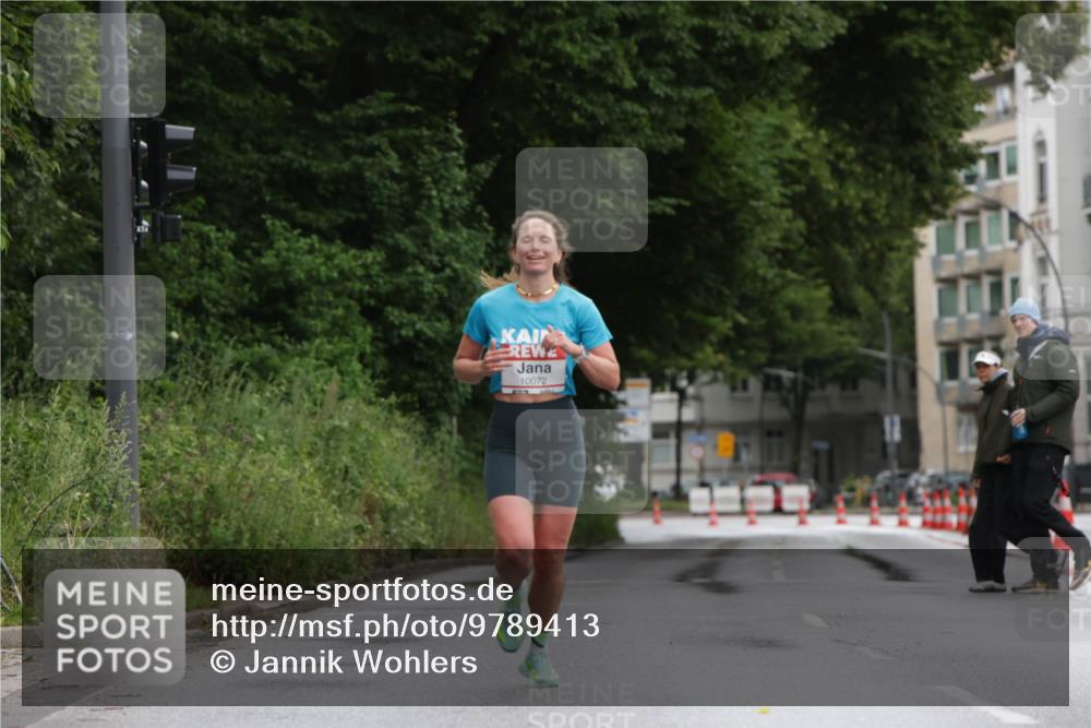 14.06.2026 - REWE Women's Run Jannik Wohlers http://msf.ph/oto/9789413 14.06.2026 09:41:53 Laufen 707, 10072 meine-sportfotos.de