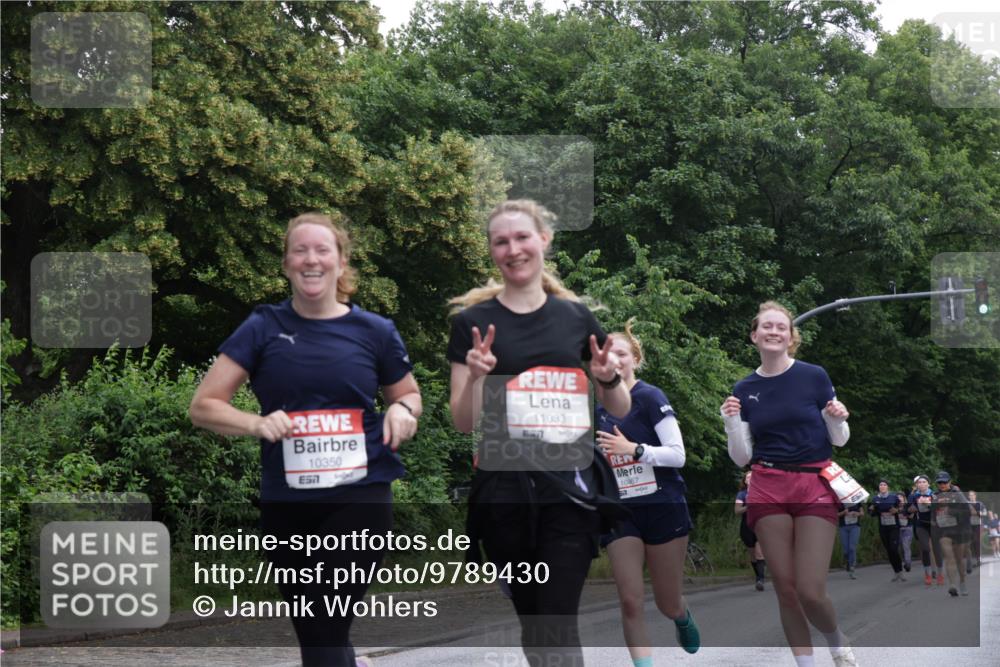 14.06.2026 - REWE Women's Run Jannik Wohlers http://msf.ph/oto/9789430 14.06.2026 10:02:33 Laufen 10350, 57, 11033, 10467, 51 meine-sportfotos.de