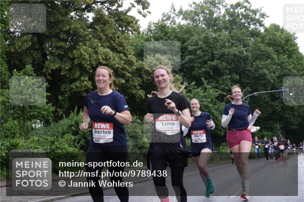 14.06.2026 - REWE Women's Run Jannik Wohlers http://msf.ph/oto/9789438 14.06.2026 10:02:33 Laufen 10350, 57, 11033, 10467 meine-sportfotos.de