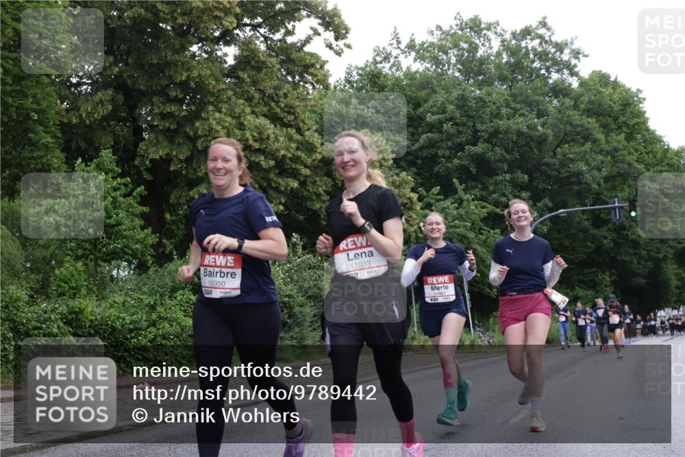 14.06.2026 - REWE Women's Run Jannik Wohlers http://msf.ph/oto/9789442 14.06.2026 10:02:33 Laufen 10350, 77, 11033, 10467 meine-sportfotos.de